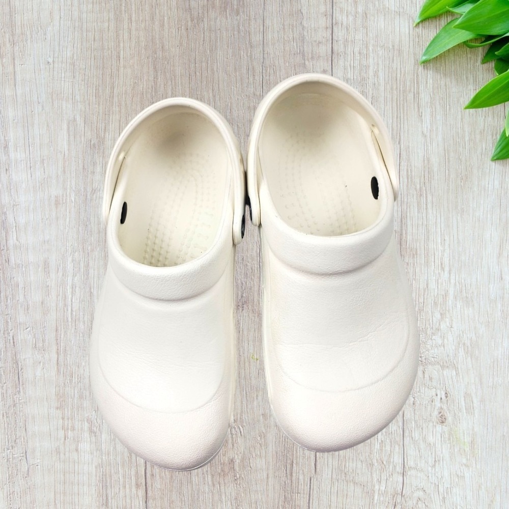 Crocs Bistro Work Clog White Slip Resistant Chef Nursing Shoes Mens 7 Womens 9 - Picture 2 of 8
